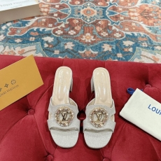 Louis Vuitton Slippers